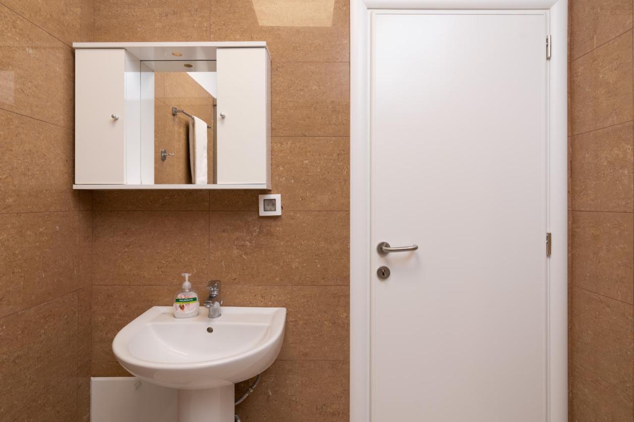 Lungo Mare Apartment Gennadi Exterior photo