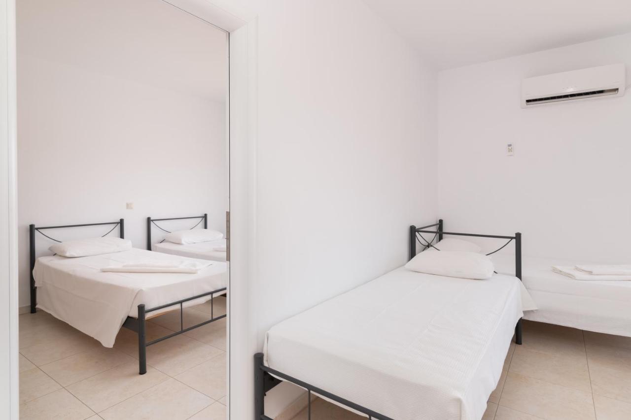 Lungo Mare Apartment Gennadi Exterior photo